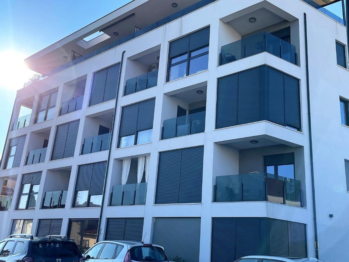 Giovanna Apartment With Terrace And Free Parking Пула Екстериор снимка